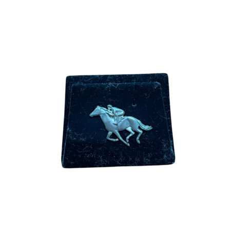 310 S/S BADGE RACING HORSE